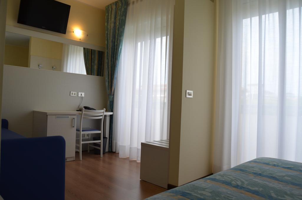 Park Hotel Peru ***S 利多迪迪耶索洛 外观 照片